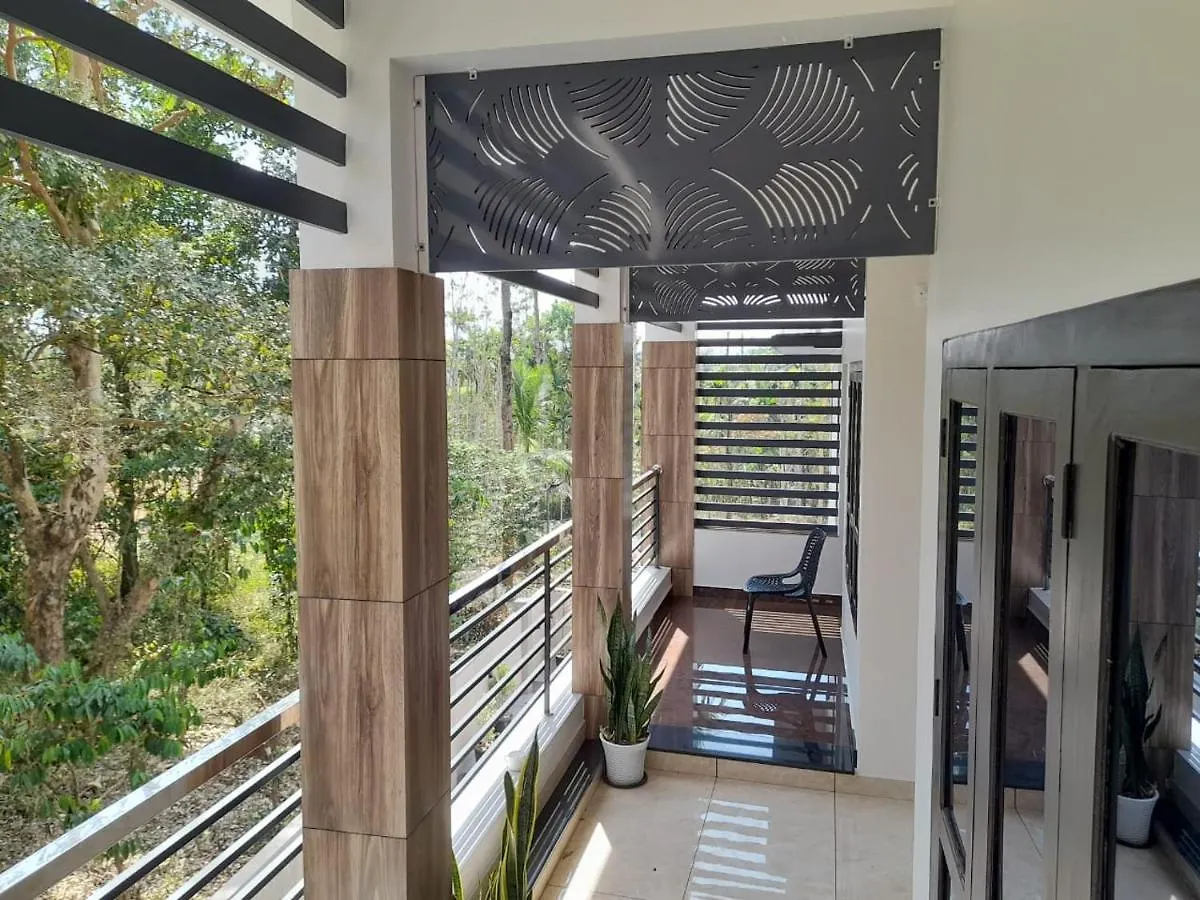 Βίλα Milestone Inn Sultan Bathery